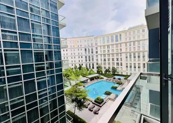 Eighty One Newport Blvd Near Naia3 -2e Apartment *