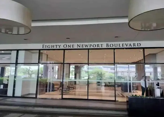 Eighty One Newport Blvd Near Naia3 -2e Apartment *